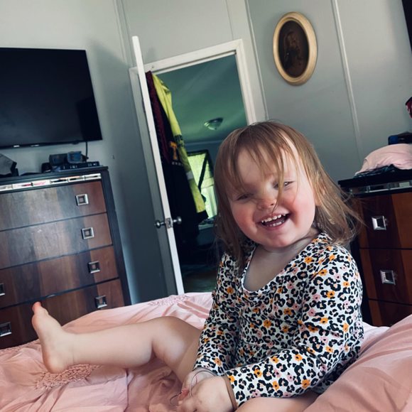 Meet your Posher, Casie - Picture 1 of 1